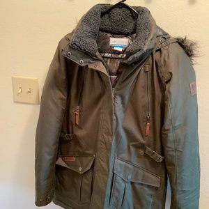 Women’s Barlow pass 550 Columbia jacket